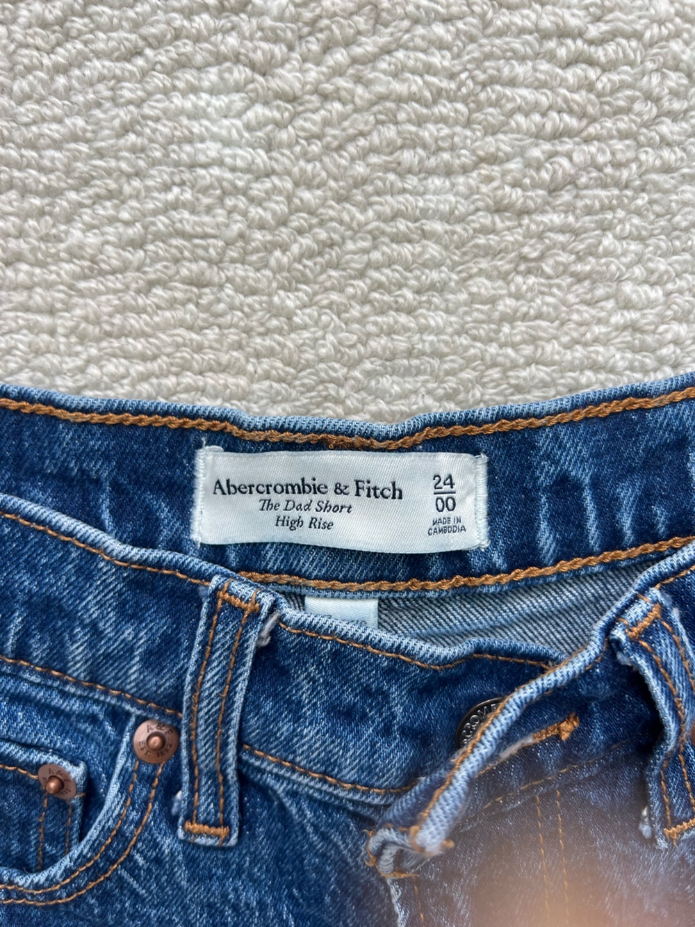Abercrombie & Fitch High-Rise Dark Blue Denim Dad Short - Picture 2 of 3
